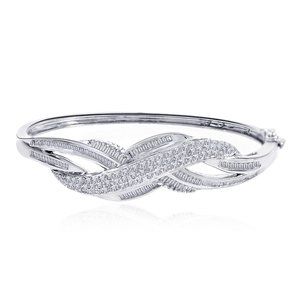 14k White Gold 2.50 Carat Diamond Bangle Bracelet